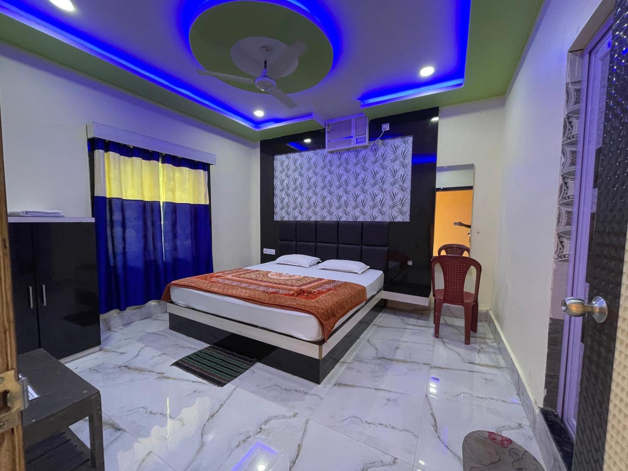 Hotel Raghunath Palace 2*